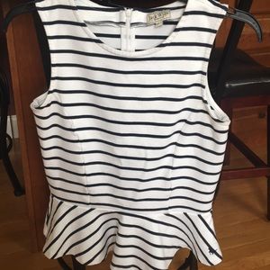 Jack Wills size 6 top